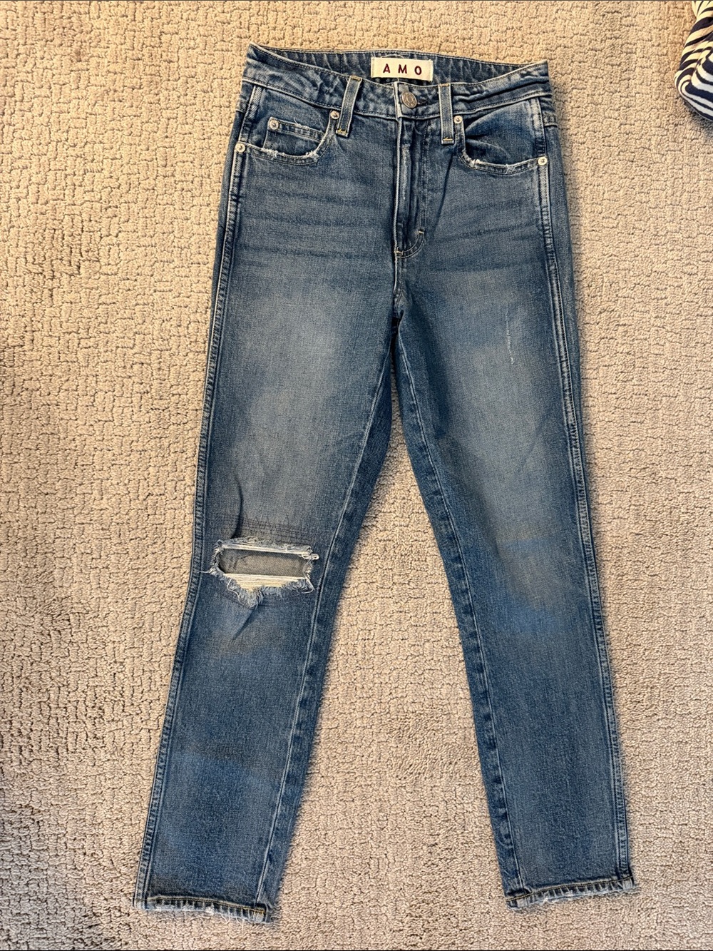 AMO Chelsea Crop Skinny Jeans Size 24 Distressed